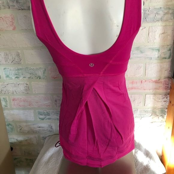 Lululemon tank top - Picture 2 of 6